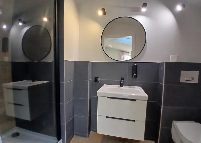 Przystanek - Plaza, Molo 300m ゲストハウス ソポト