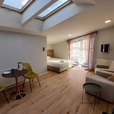 Przystanek - Plaza, Molo 300m